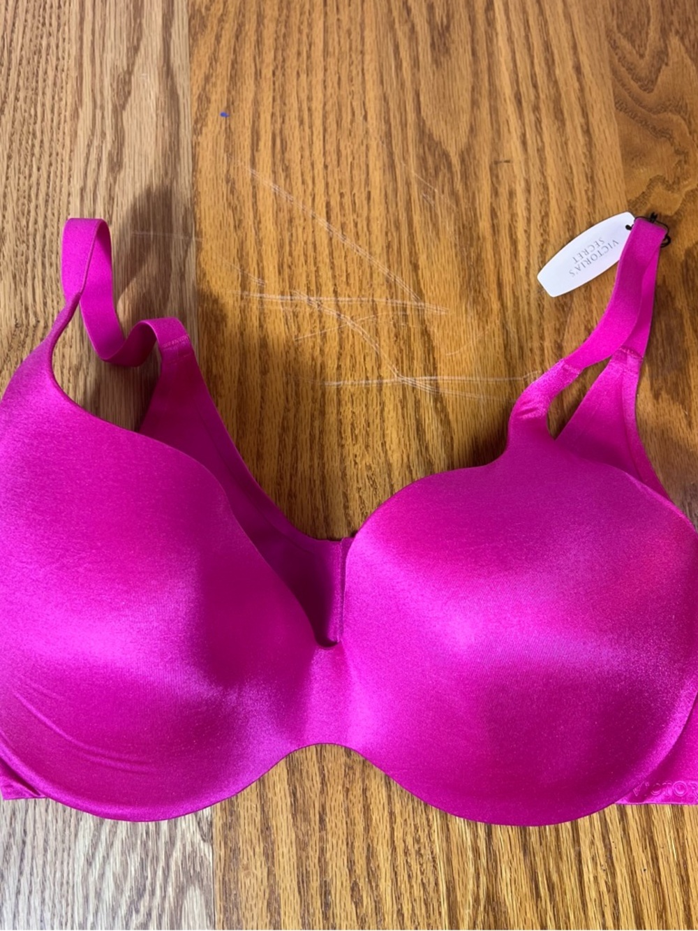 Victoria's Secret Fuchsia Molded T-Shirt Bra 36 DD NWT padded